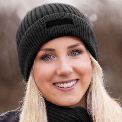 Sportowa czapka zimowa COVALLIERO dzianina podszyta polarem Black / 32310