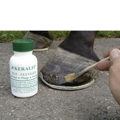Olej do kopyt KERALIT Huf-festiger na choroby białej lini 250ml