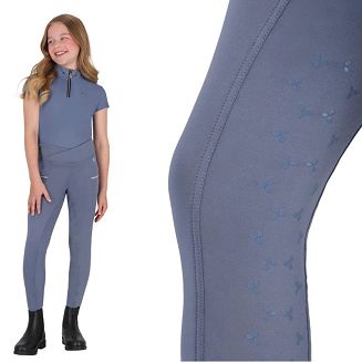 Pełny silikonowy lej w charakterystycznym wzorze Aubree poprawia stabilność w siodle i zapewnia lepszą przyczepność.