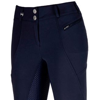 dwie kieszenie z przodku, zapinane na zamek, jedna z nich  na udzie