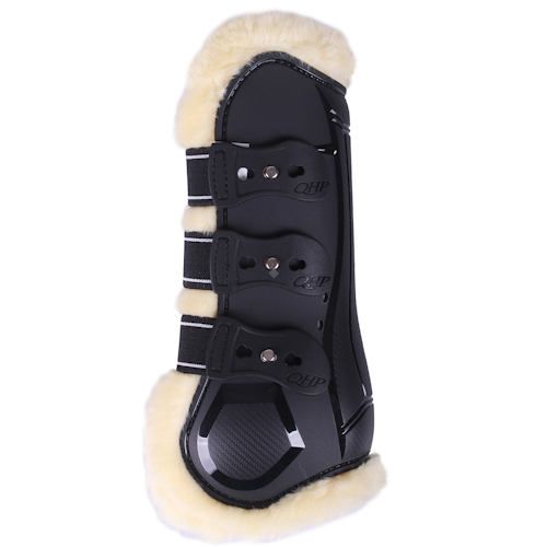 Od spodu wyścielane sztucznym, miękkim futerkiem - długi włos futra amortyzuje uderzenia oraz zwiększa przepływ powietrza.