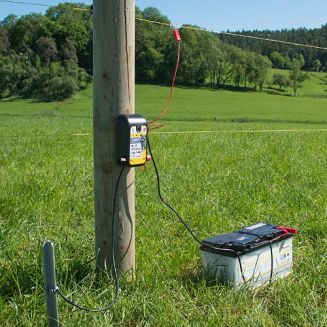 Electric fence energizer HORIZONT ROLOS Trapper AN45 / 10867 - 3