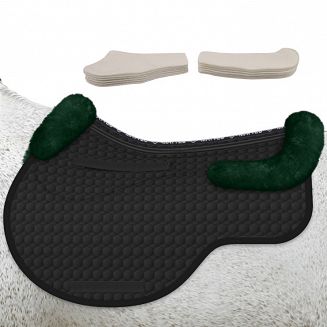 Czaprak korekcyjny skokowy MATTES EUROFIT z futrem medycznym, czarna bawełna, futro zielone
