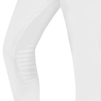 Silikonowe leje kolanowe wykonane w technologii Silicone Grip zwiększają przyczepność i stabilność nogi, pomagając utrzymać prawidłową pozycję podczas jazdy.