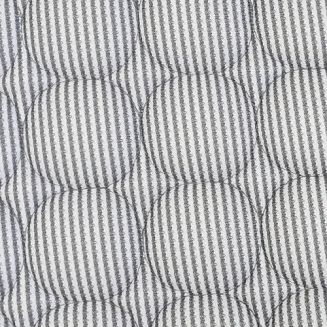 Szybkoschnąca podszewka zapewnia doskonałe odprowadzenie wilgoci,
a dodatek bambusowych włókien gwarantuje właściwościach antybakteryjne i antyseptyczne.