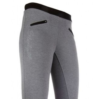 na prawej nogawce wyhaftowany napis STARLIGHT.