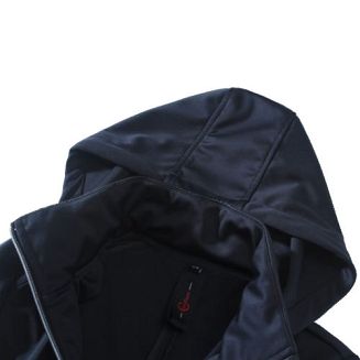 Kaptur doczepiany za pomocą zamka, z ściągaczami.