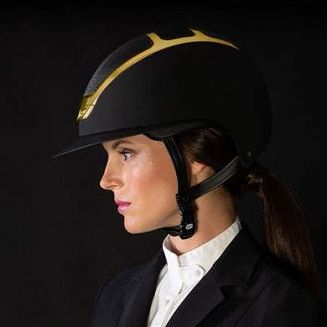 Kask jeździecki KASK Star Lady, czarny z błyszczącą złotą  ramką  / HHE00013.357