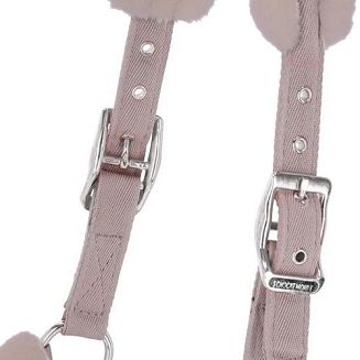 Pasek potyliczny zapinany po obu stronach na klamry zwiększające możliwość regulacji