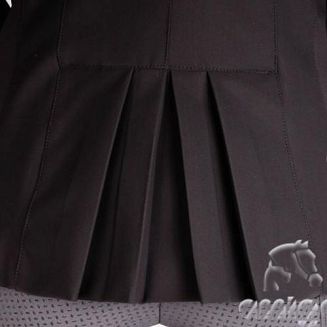 z tyłu splisowana wstawka