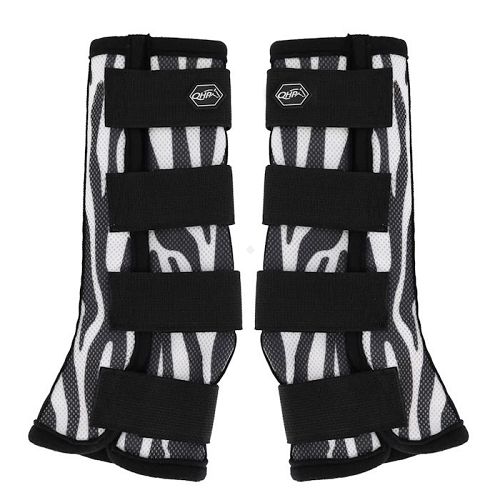 Specjalna tkanina z charakterystycznym wzorem zebry pomaga ograniczyć obecność much i innych owadów, a jednocześnie stanowi barierę chroniącą przed promieniowaniem UV.