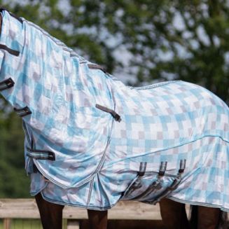 Wykonana z siatki o bardzo drobnych oczkach.