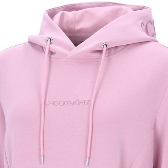 Kaptur wyposażony został w praktyczne zapięcie na nap, dzięki czemu lepiej przylega  podczas jazdy w kłusie.