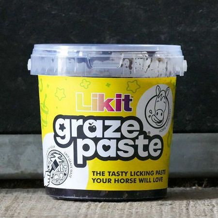 Smakowita pasta dla koni do lizania LIKIT Graze Paste 1,2 kg / 380082