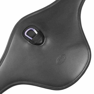 Karabińczyk centralny – umożliwia łatwe przypięcie wytoka, napierśnika, czarnej wodzy, czambonu czy innych pomocniczych akcesoriów