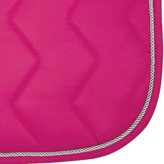 Obszyty ozdobnym, szarym sznurkiem.