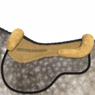 widoczny spód czapraka podszyty futrem w części grzbietowej