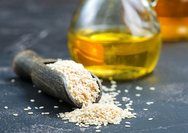 SEZAMOWY olej - Wsparcie walki z grudą u koni, mocne kopyta.